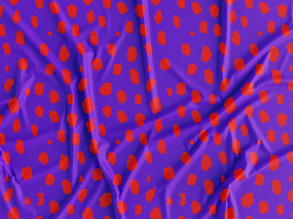 Tecido Manchas Vermelhas e Fundo Roxo - P464
